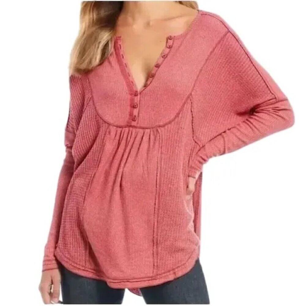 FREE PEOPLE Leo Henley OVERSIZED Waffle Knit Thermal Top in Deep Burgundy  SZ M